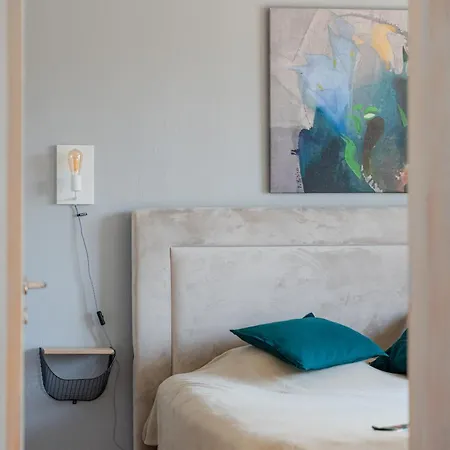 River View, Next To Castle! Apartment *